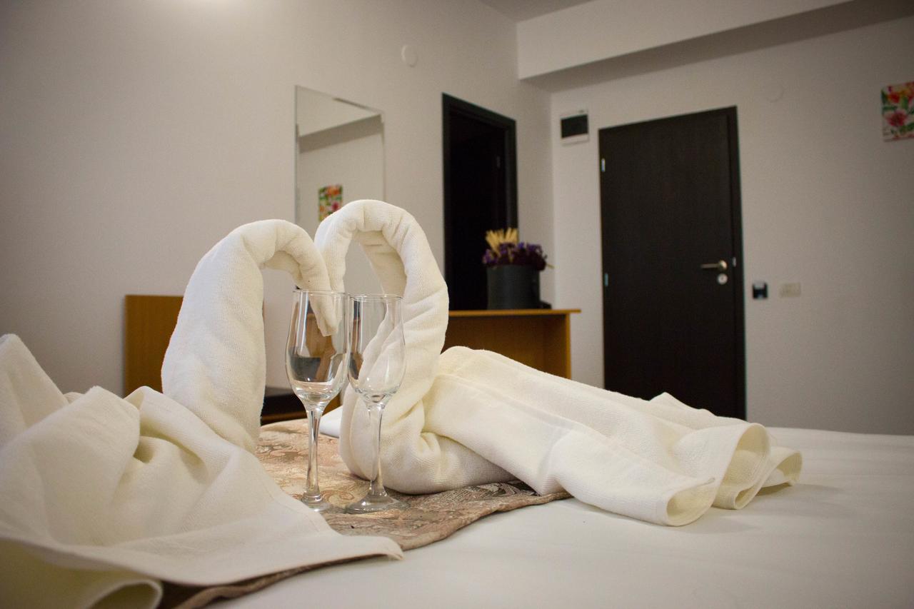 Rent Room N&S Iasi Buitenkant foto